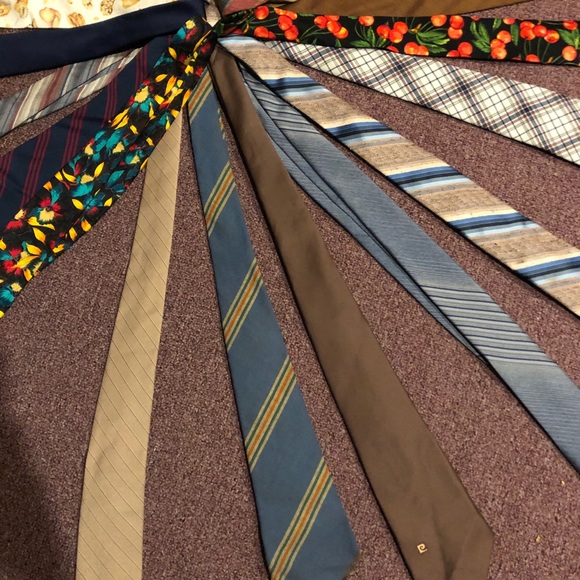 18 Men’s Ties SUPERSALE! 2/$10 or 4/$15 - Picture 6 of 10